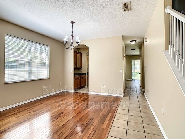 Building Photo - 4824 River Gem Ave