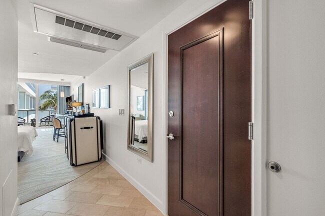Foto del edificio - 4343 Collins Ave