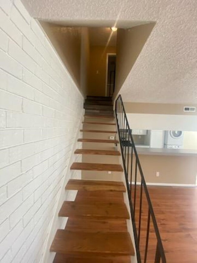 stairway - 4028 Fruitridge Rd