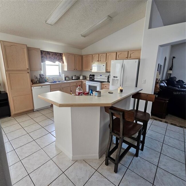 Building Photo - 8052 Santee Dr