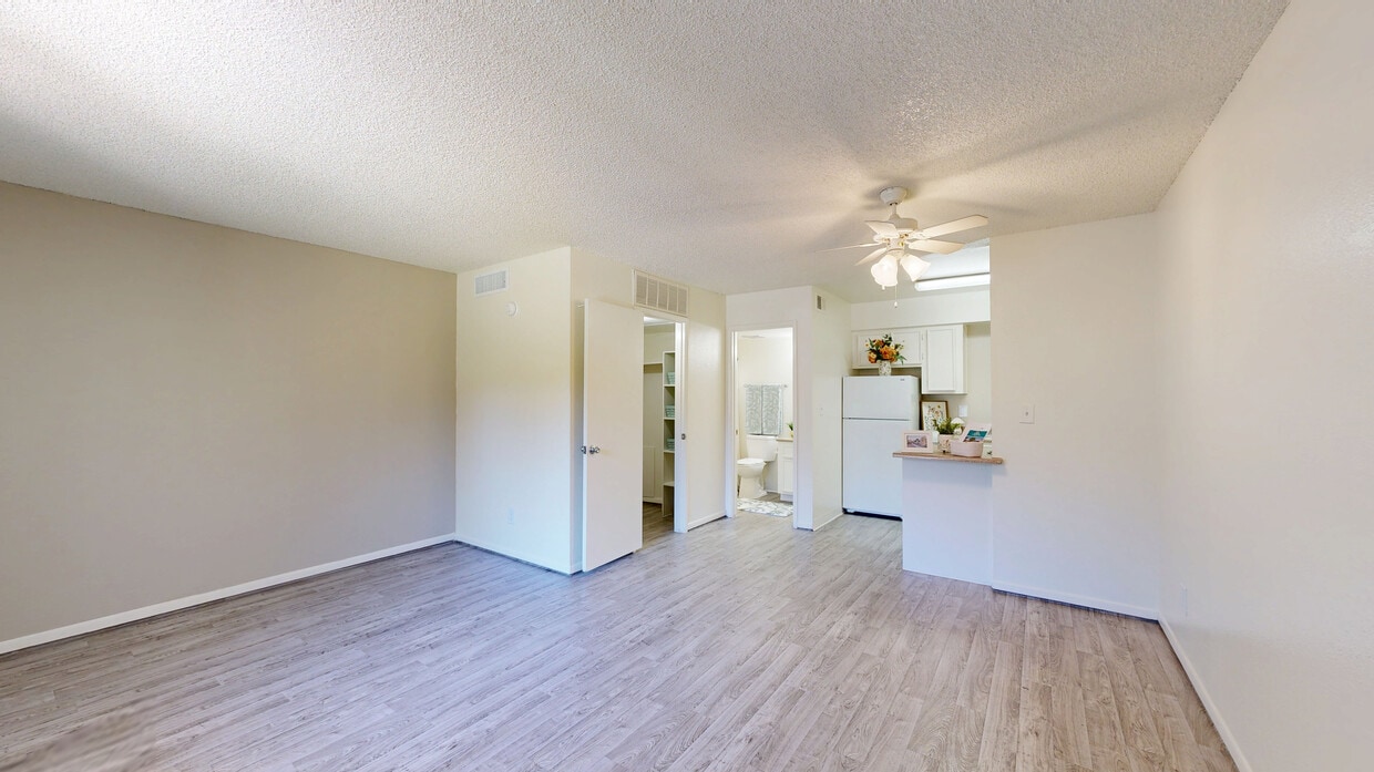 Photo - Capistrano Apartments