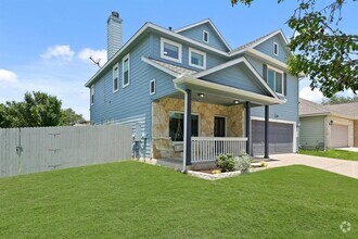 Building Photo - 1121 Boxwood Loop