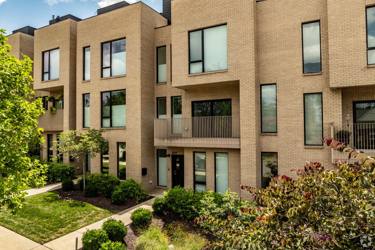 Building Photo - Linden Row