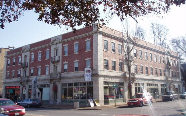 Building Photo - 554 Limit Ave