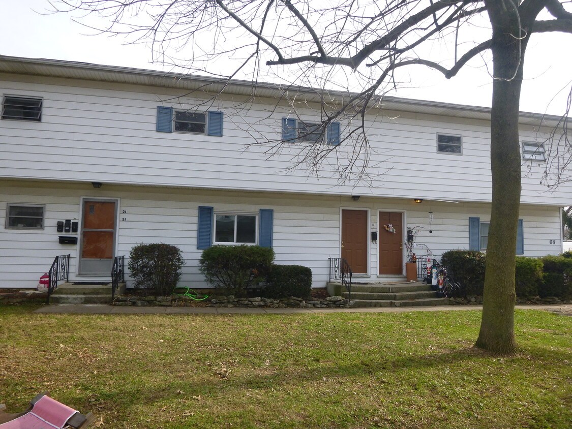 Primary Photo - 68 N Vine St