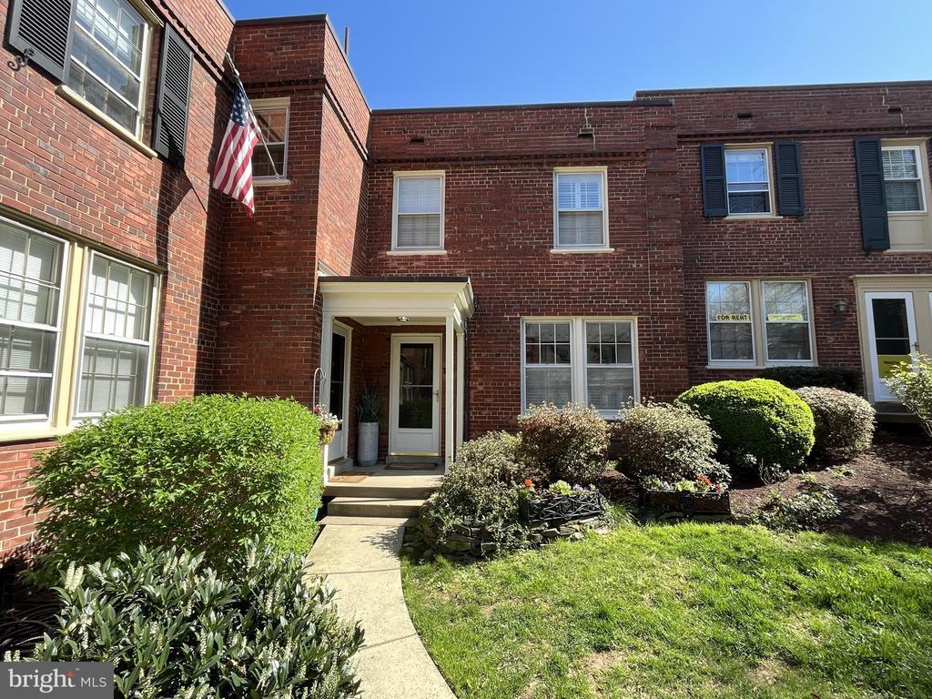 Foto principal - 1201 S Barton St