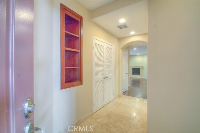 Foto del edificio - 4551 Coldwater Canyon Ave