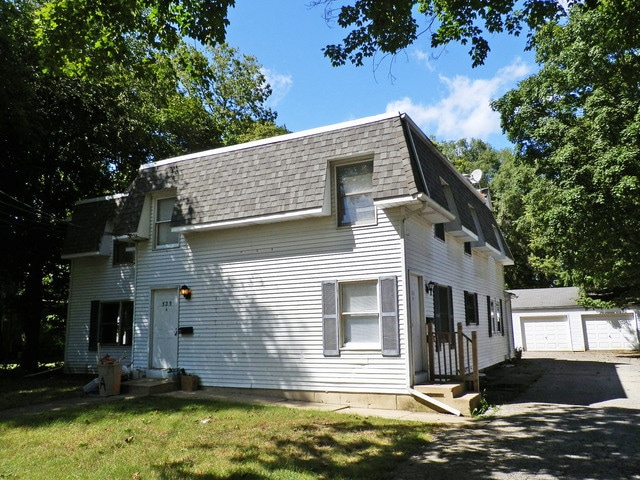 Primary Photo - 525 McKee St