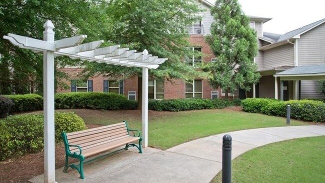 Building Photo - 2633 Howard Dr