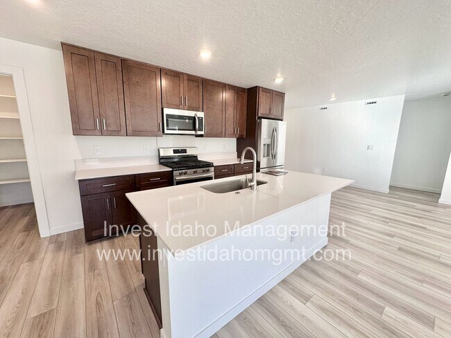 Foto del edificio - Built in 2024 3 bedroom home available soon!