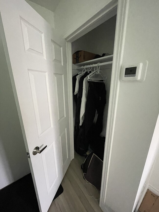 Photo du bâtiment - 630 Cummings Ave