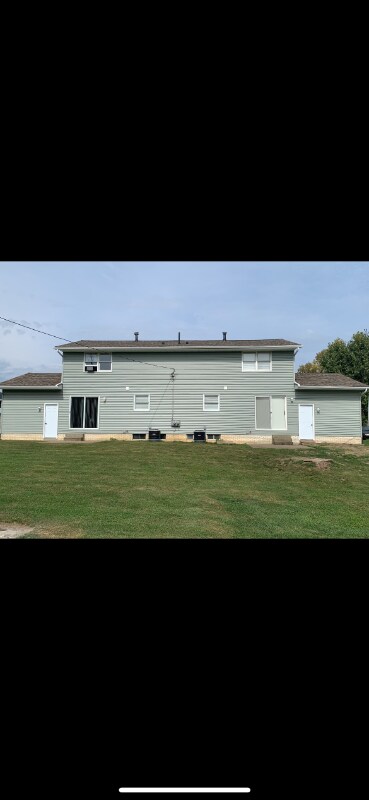 Foto del edificio - 702 Colebrook St
