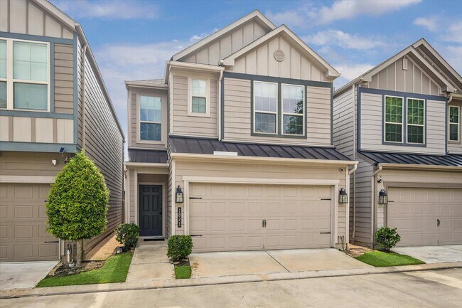 Foto del edificio - 1821 Agoura Hills Dr