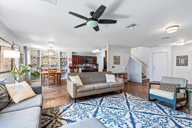 Foto del edificio - 7417 Elk Pass Dr
