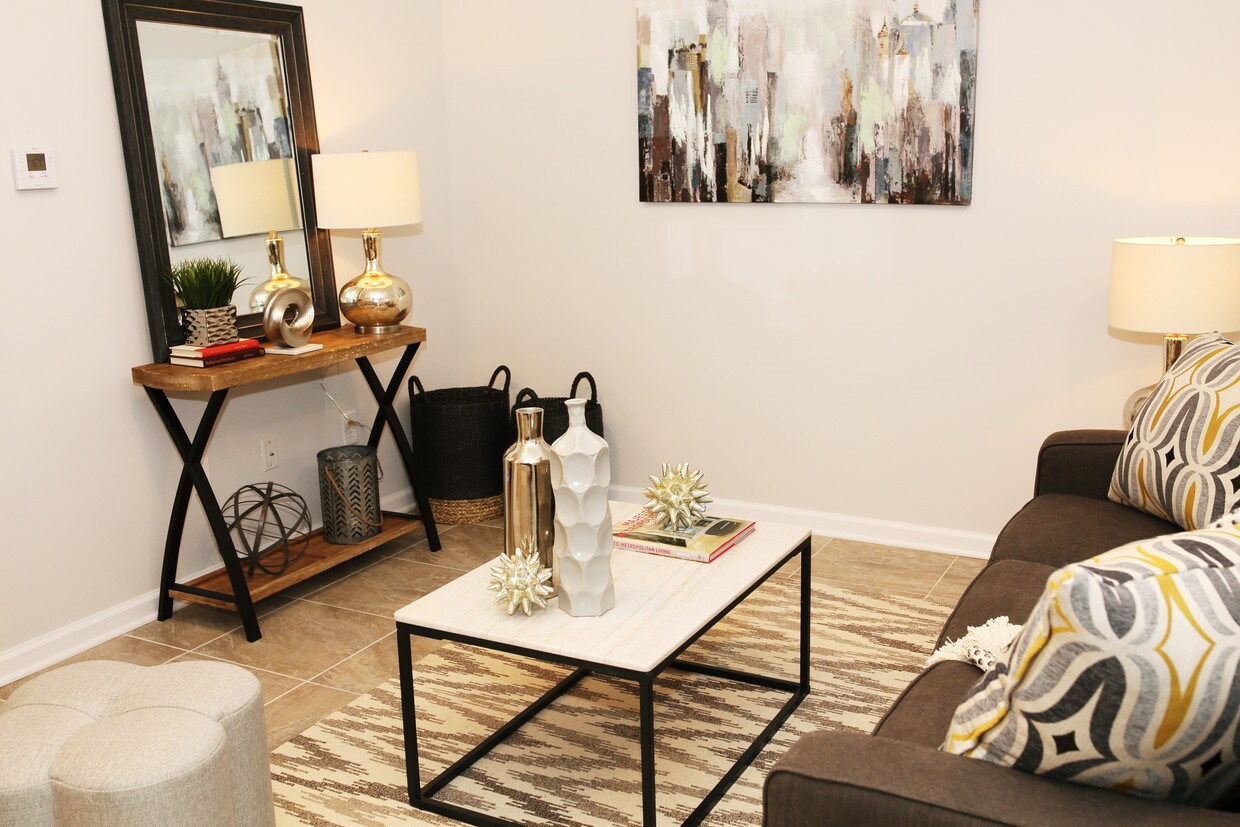 Foto principal - 408 Westminster Ave