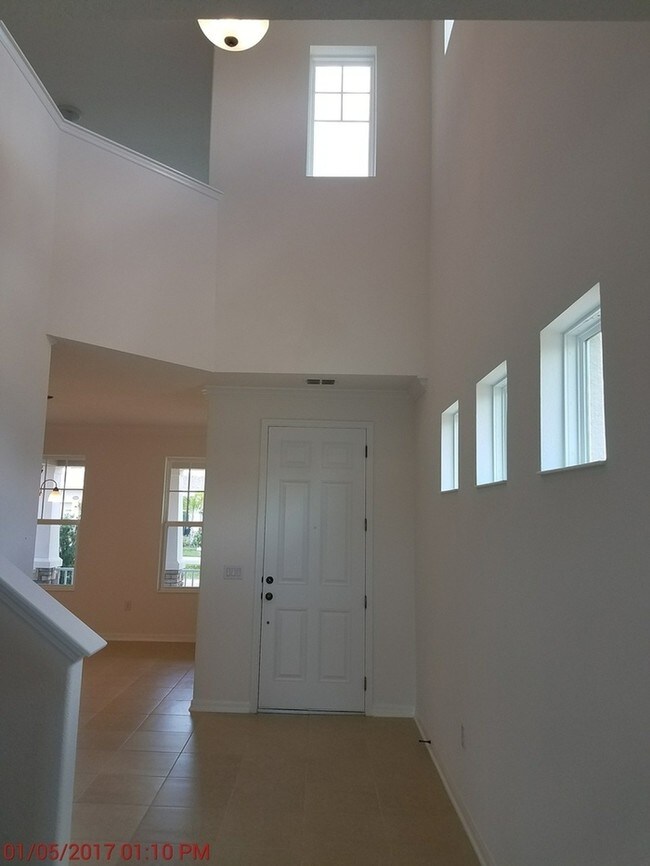 Building Photo - 3/2.5 Home in Summerlake-Winter Garden