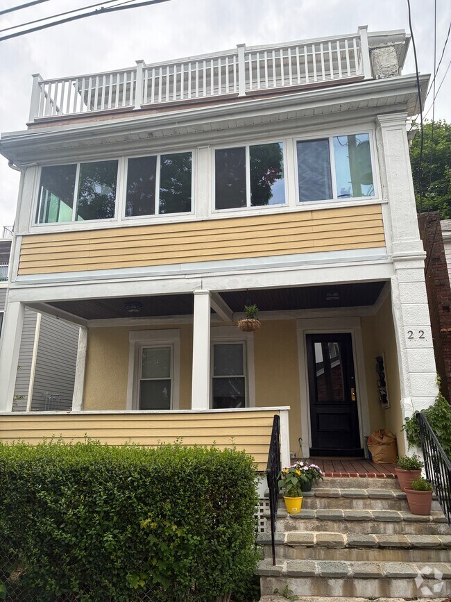 Building Photo - 22 Taft Hill Terrace