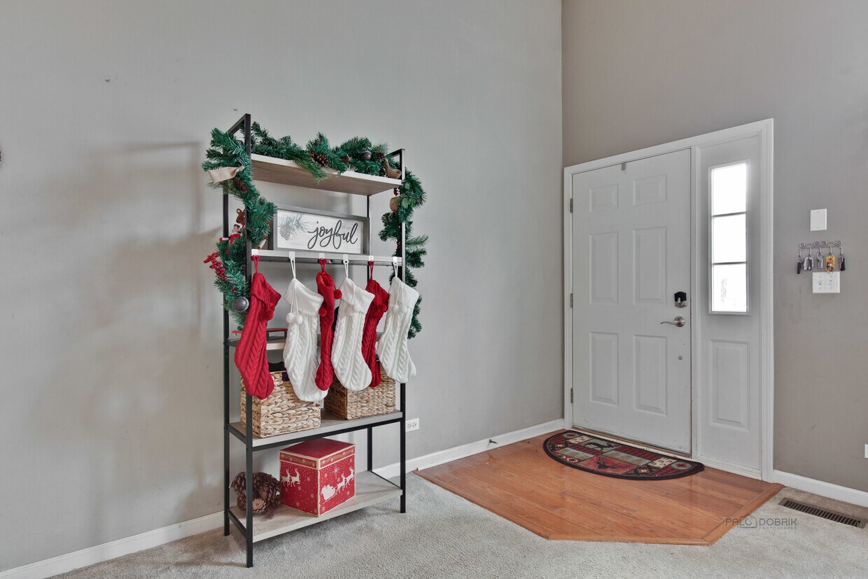 Foto principal - 244 S Cornerstone Dr