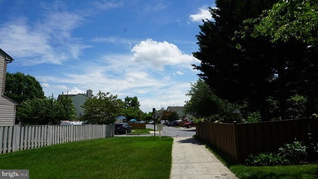 Foto del edificio - 841 Waterford Dr