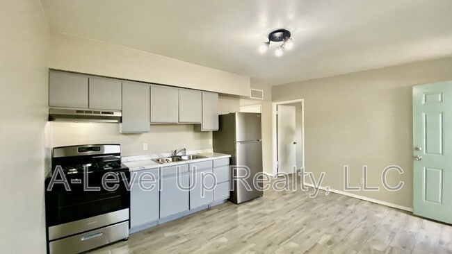 Building Photo - 5745 S Southland Blvd