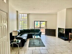 Building Photo - 2601 S Broadmoor Dr