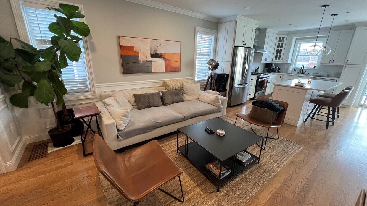 Foto principal - 193 Gainsborg Ave E
