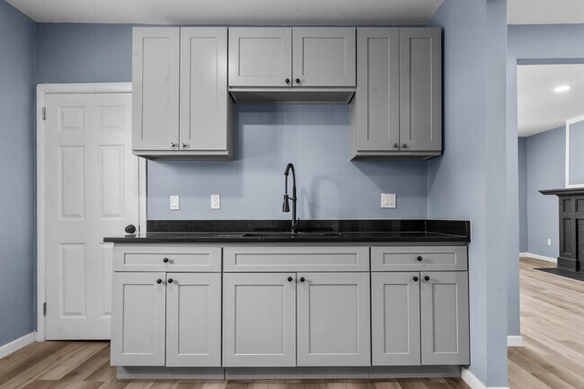 Foto del edificio - 2648 Tuxedo St