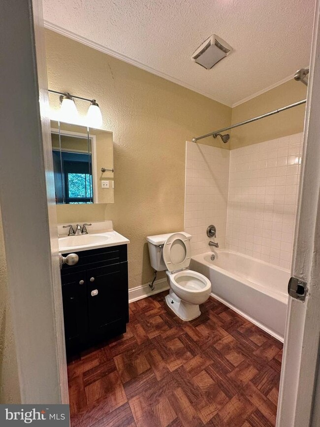 Building Photo - 7985 Audubon Ave