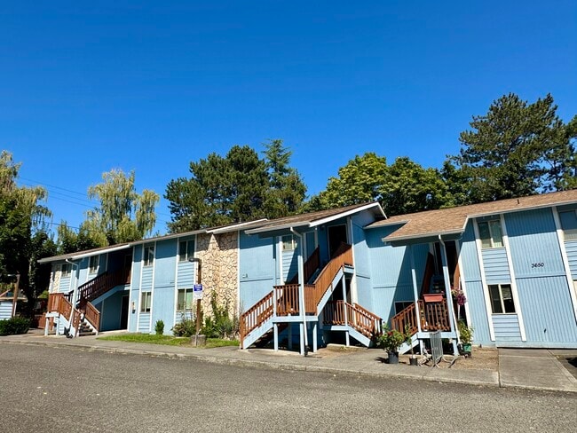 Building Photo - 3640 SW 114th Ave