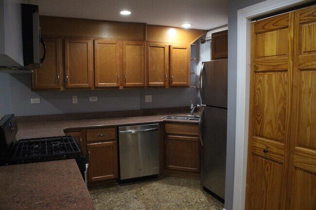 Foto del edificio - 3848 S Lake Park Ave