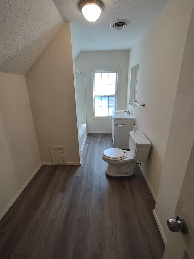 Foto del edificio - 1459 Ridgewood Ave