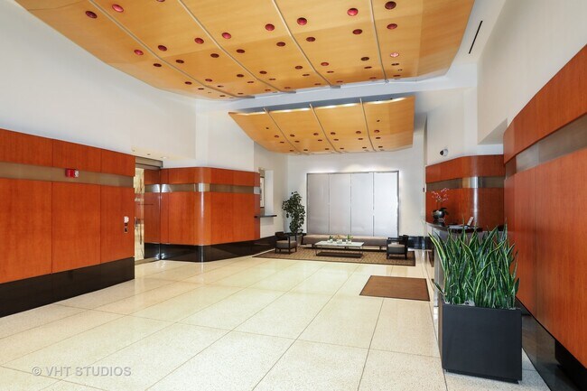 Foto del edificio - 512 N McClurg Ct