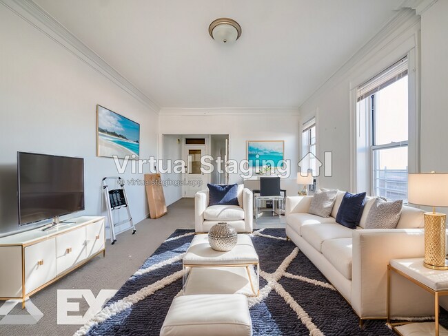 Foto del edificio - 66-31 Fresh Pond Rd