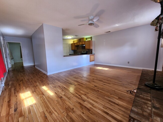 Foto del edificio - 1142 Saint Johns Bluff Rd N