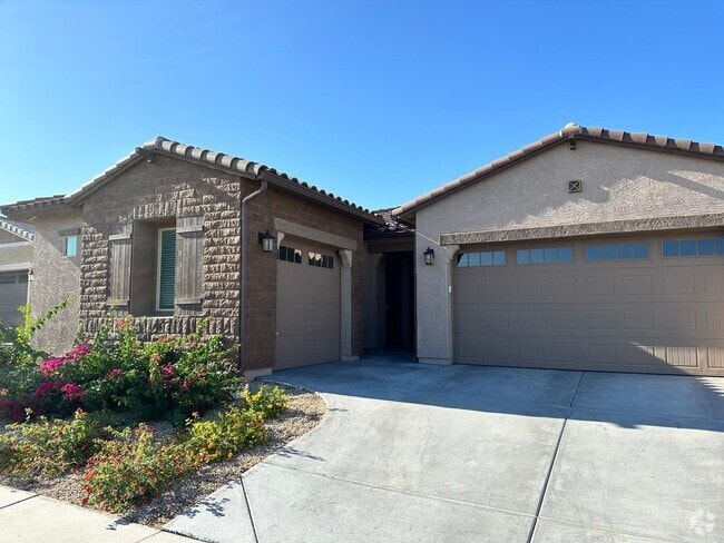 Building Photo - 3825 W Buist Ave