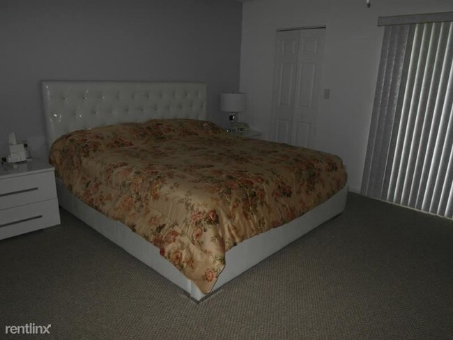 Foto del edificio - 2 br, 2 bath  - 2801 Victoria Way