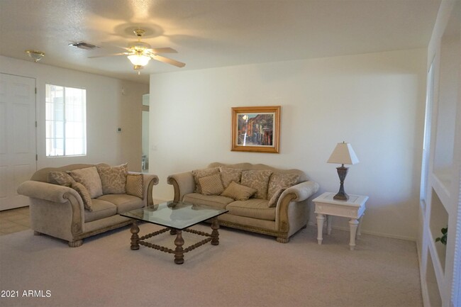 Building Photo - 3036 Softwind Dr