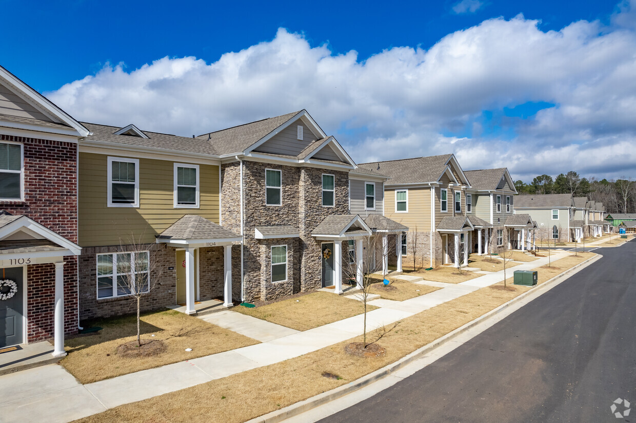 Primary Photo - Heritage Townhomes