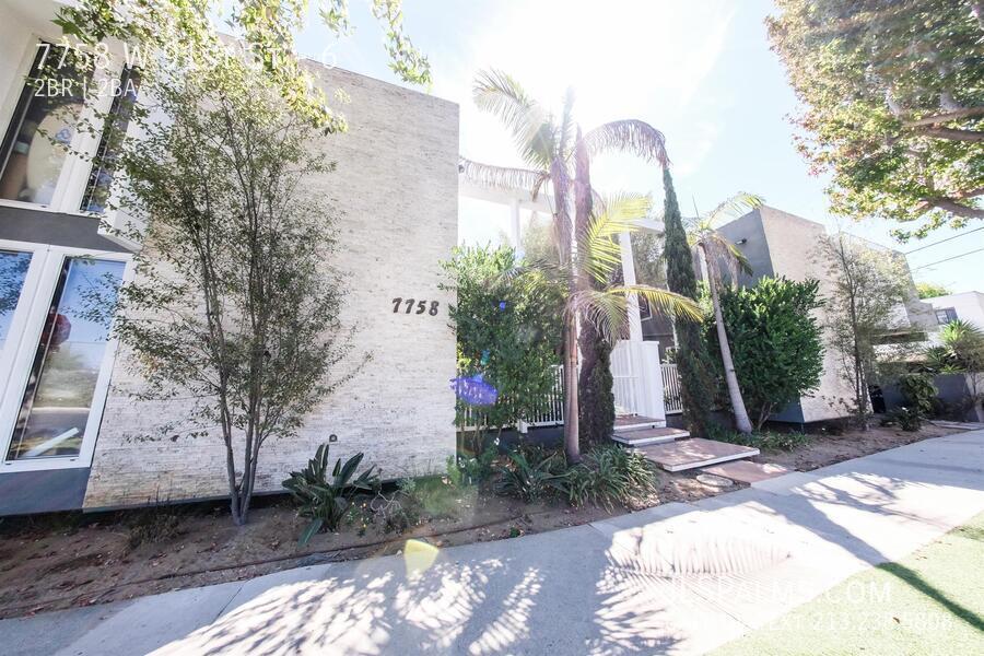 Foto del edificio - 7758 W 91st St