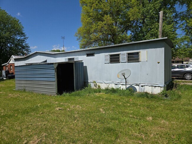 Foto del edificio - 2 Bedroom Mobile Home in Chambersburg – Pet Friendly with Off-Street Parking