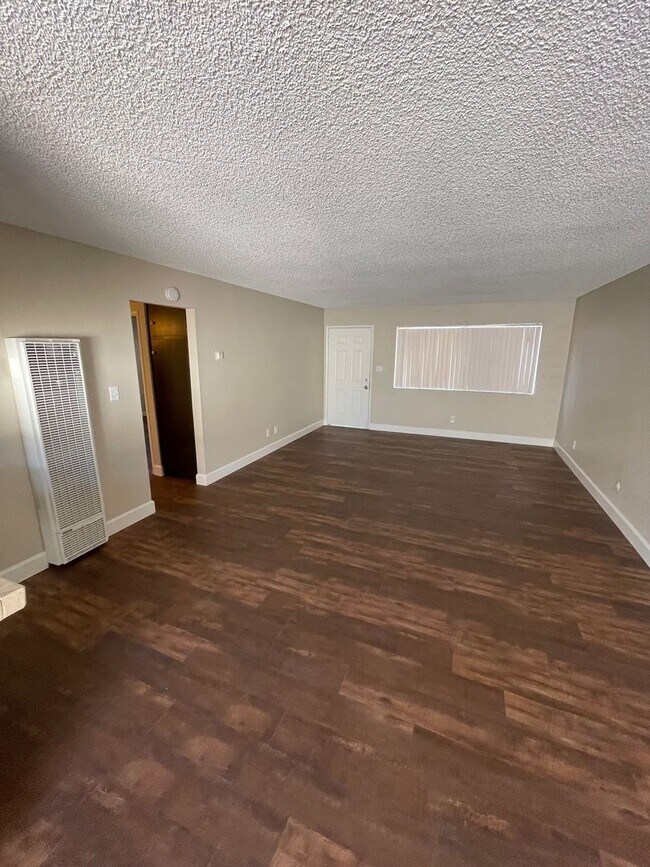 Foto del edificio - Grove Condos