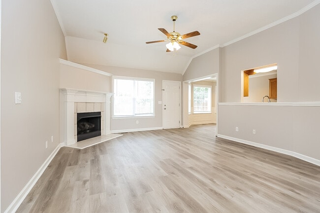 Foto del edificio - 2219 Spartan Ct