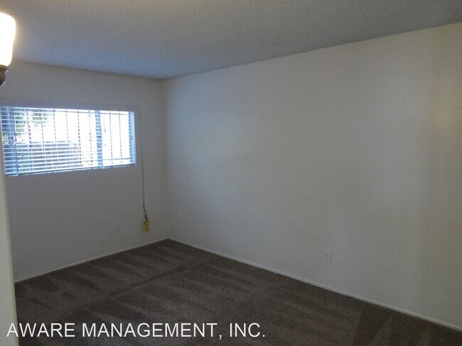 Building Photo - 4645 Arizona St