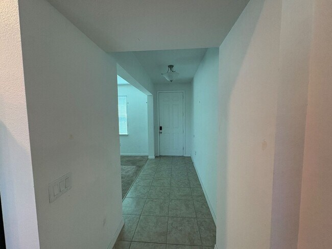 Foto del edificio - 4 bedroom 2.5 Bath House on Oakland Trails...