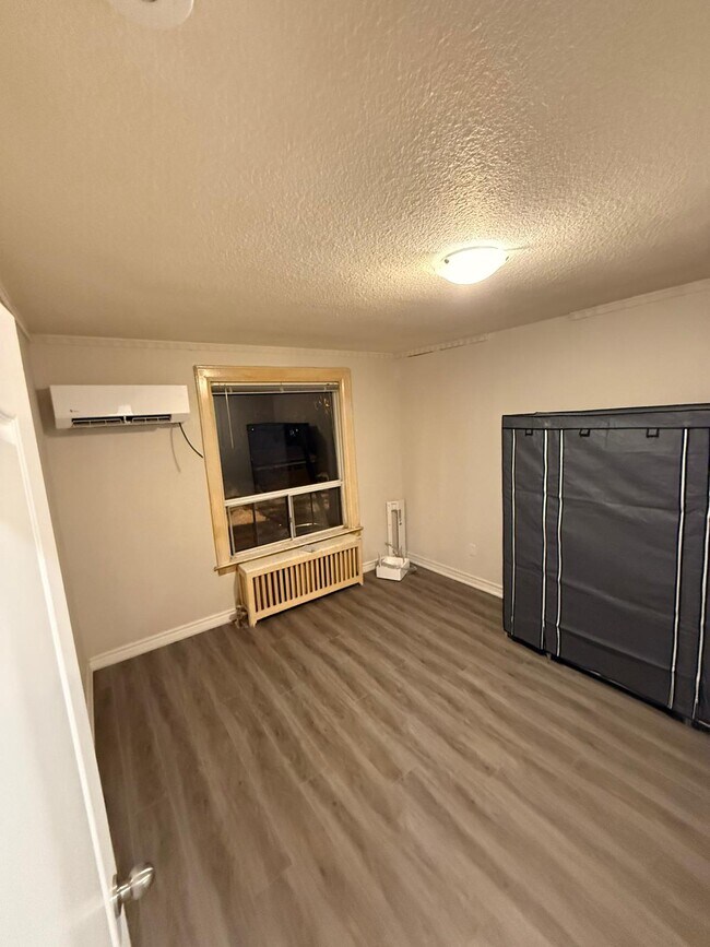 Building Photo - 507 Strathmore Blvd