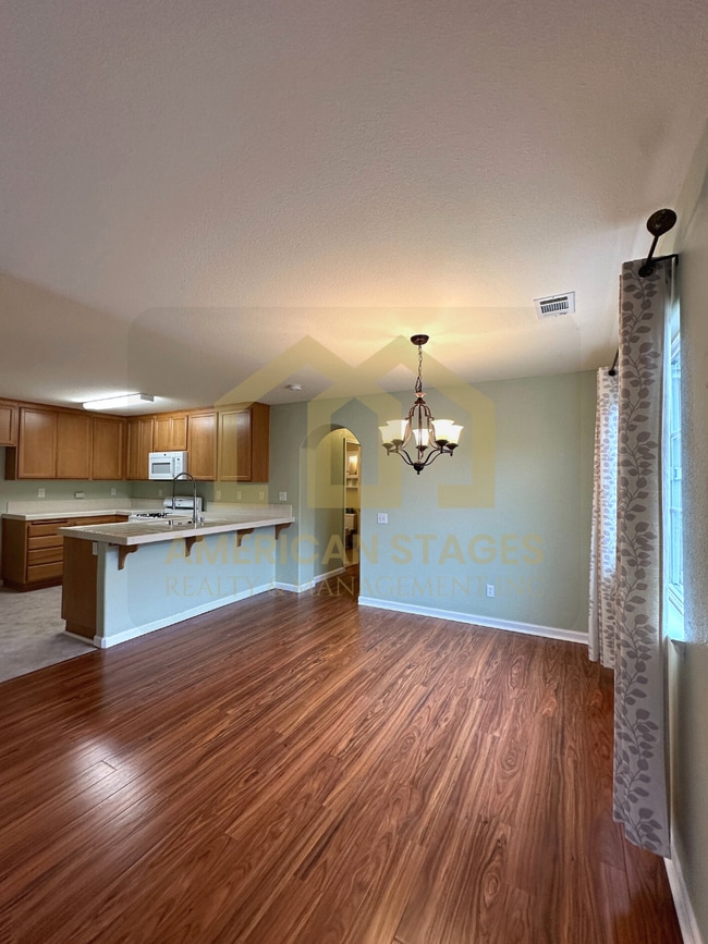 Building Photo - 3037 Buckthorn Ln