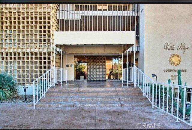 Primary Photo - 277 E Alejo Rd