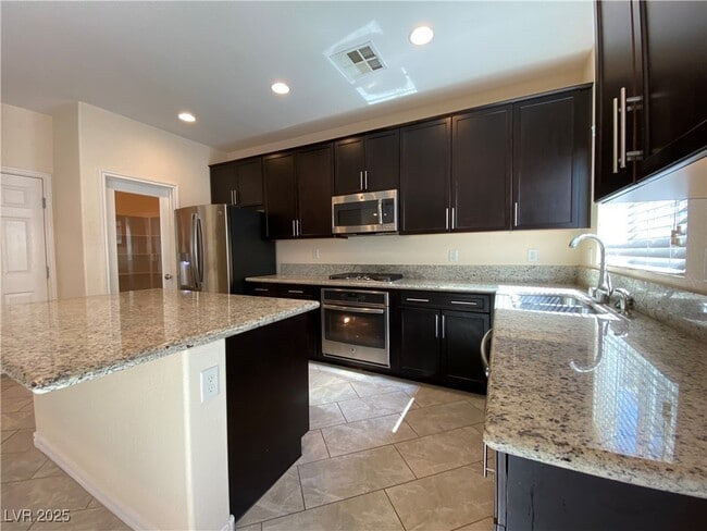 Building Photo - 10817 Wrigley Field Ave