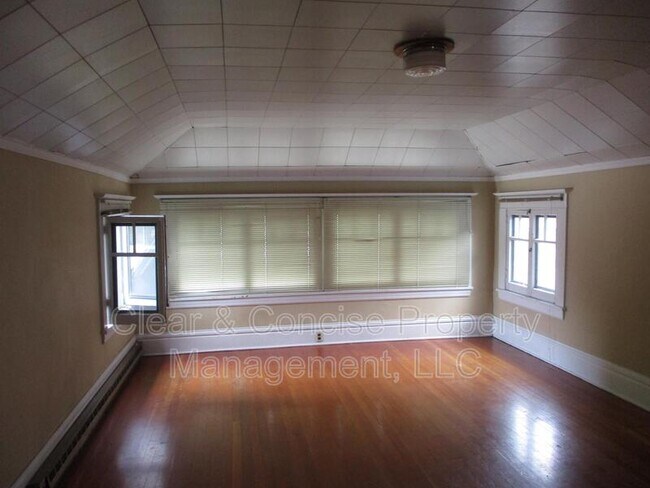 Foto del edificio - 1392 Willamette St