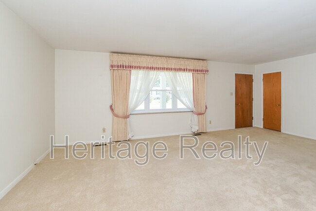 Building Photo - 5705 Haynes-Sterchi Rd